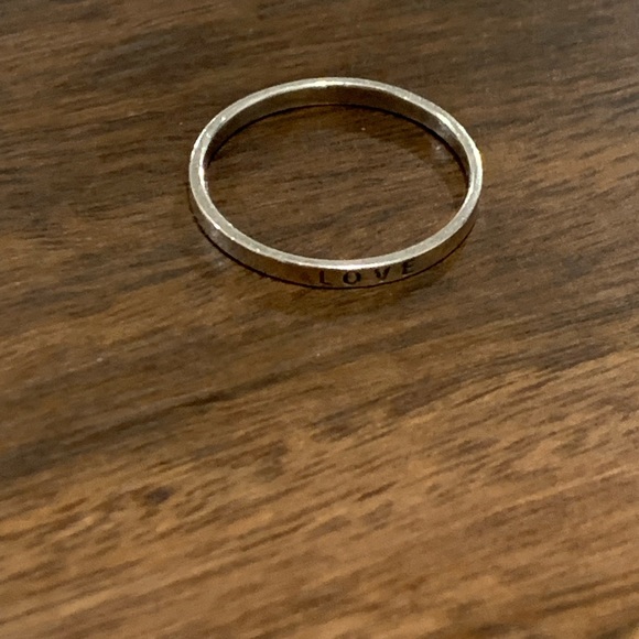 New Sterling Silver LOVE ring - Picture 2 of 4